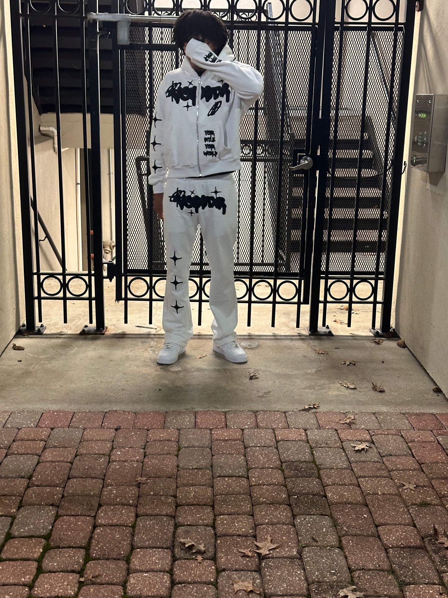 VOIDSTXR SWEATPANTS (WHITE)